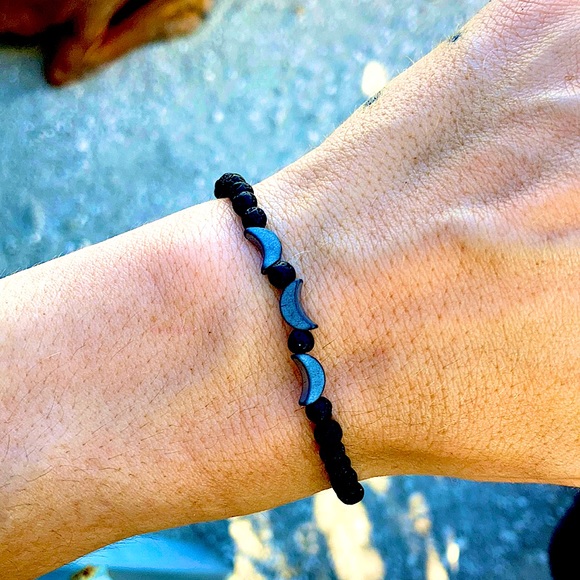 Stackable Hematite Moon Bracelet - Picture 5 of 10